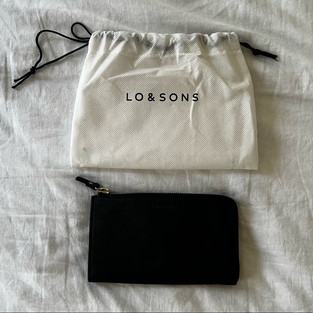 Lo & Sons Saffiano Leather Wallet